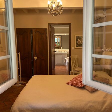 La Villa Rosalie Ventabren Bagian luar foto