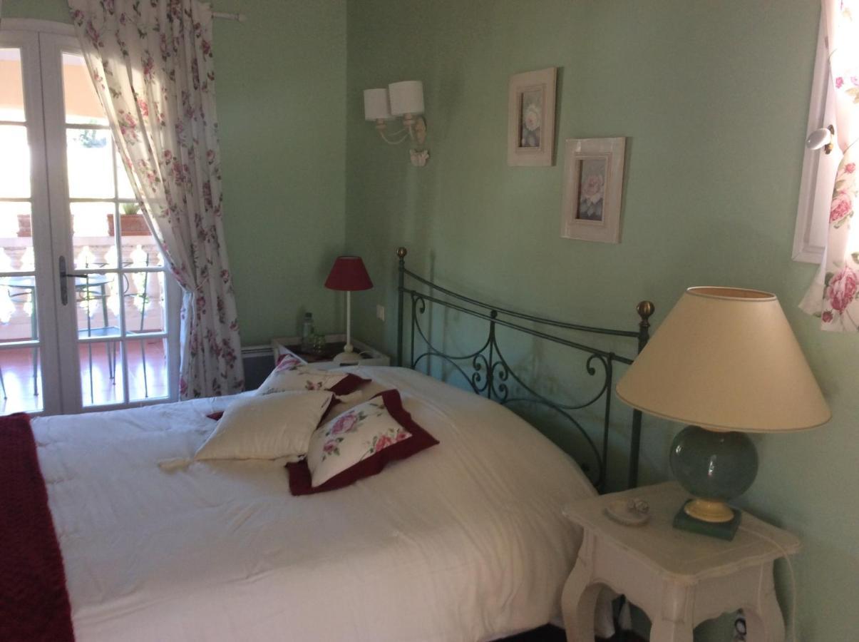 La Villa Rosalie Ventabren Bagian luar foto