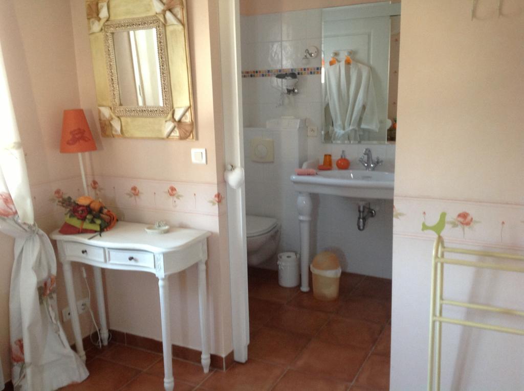 La Villa Rosalie Ventabren Ruang foto