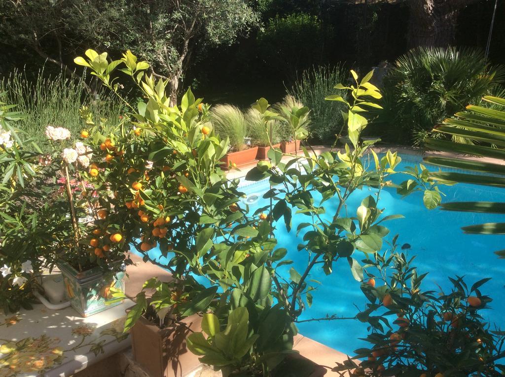 La Villa Rosalie Ventabren Bagian luar foto
