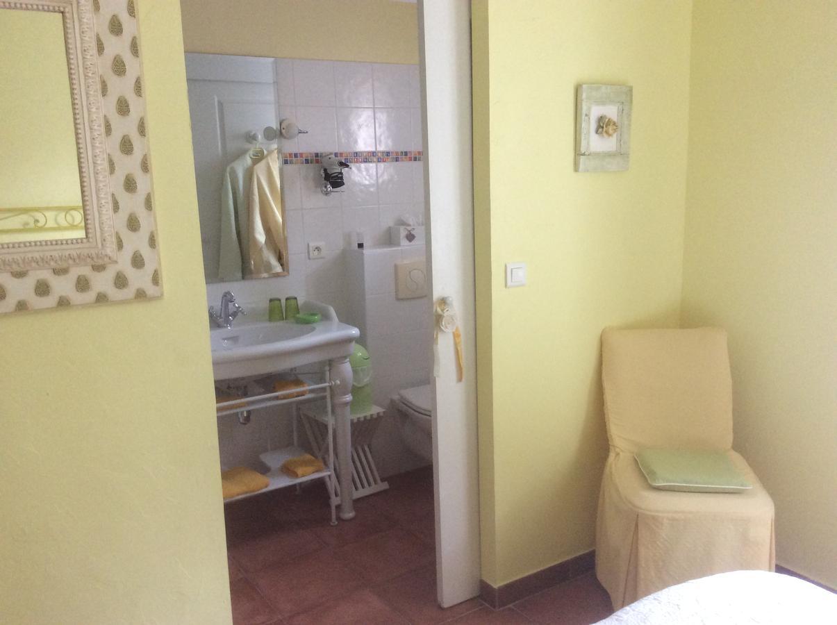 La Villa Rosalie Ventabren Bagian luar foto